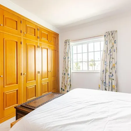 Floor, 2 Bed -